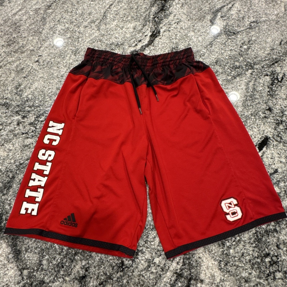 Mens NCAA‎ NC State Sideline Basketball Shorts Red Black Medium North Carolina